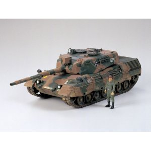 画像: タミヤ（35112）1/35 西ドイツ レオパルドA4戦車  