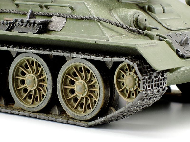 画像: タミヤ (99) 1/48 (1941年) ソビエト中戦車 T-34-85     