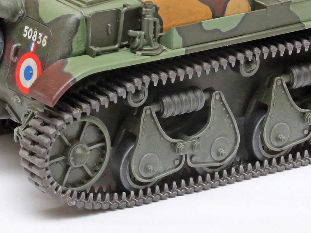 画像: タミヤ (35373) 1/35 フランス軽戦車 R35  