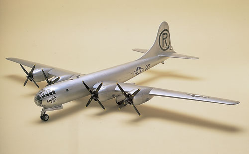 画像: 童友社 (412817) 1/72　B-29A  スーパーフォートレス  