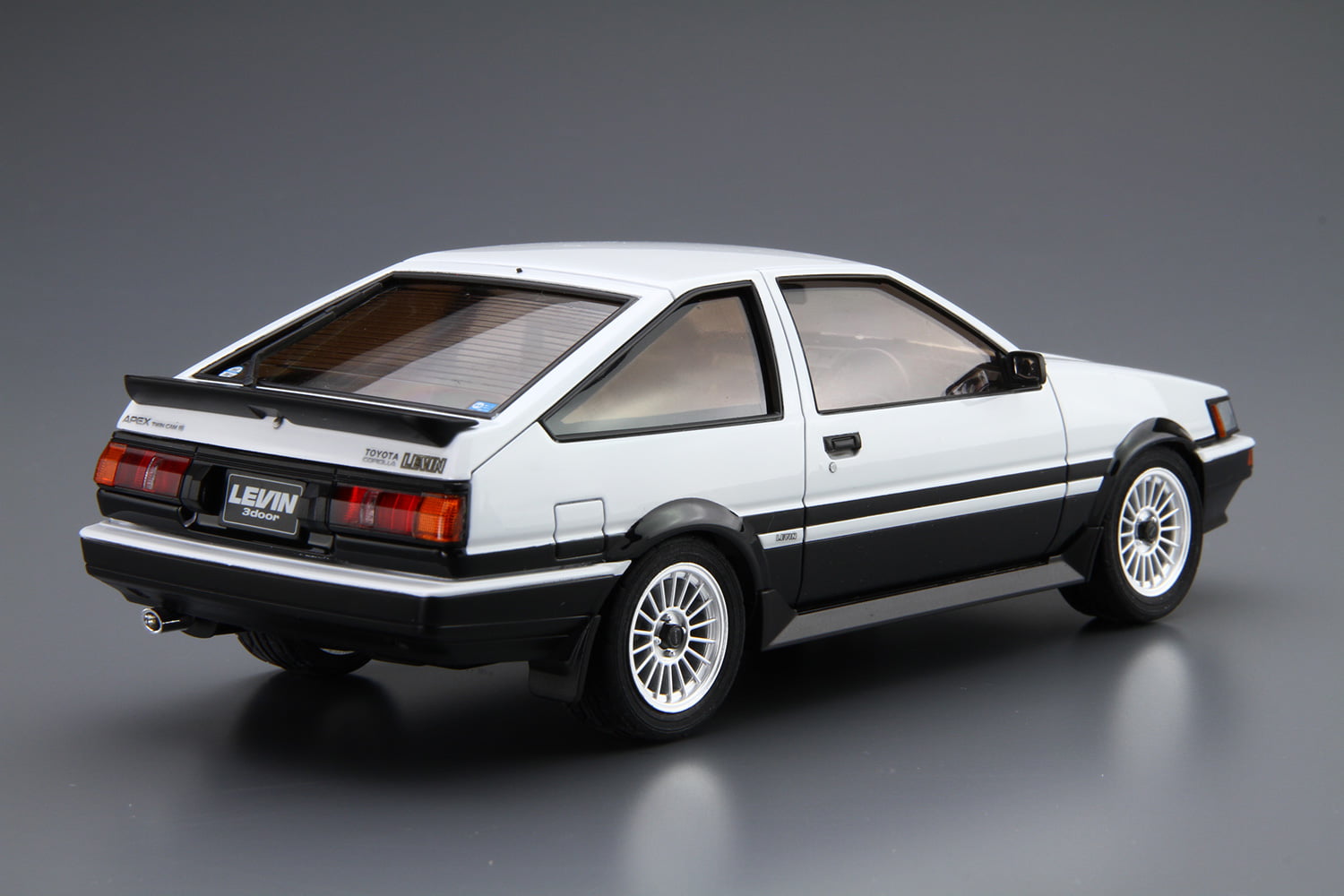 画像: アオシマ (17) 1/24 トヨタ AE86 カローラレビンGT-APEX '85  